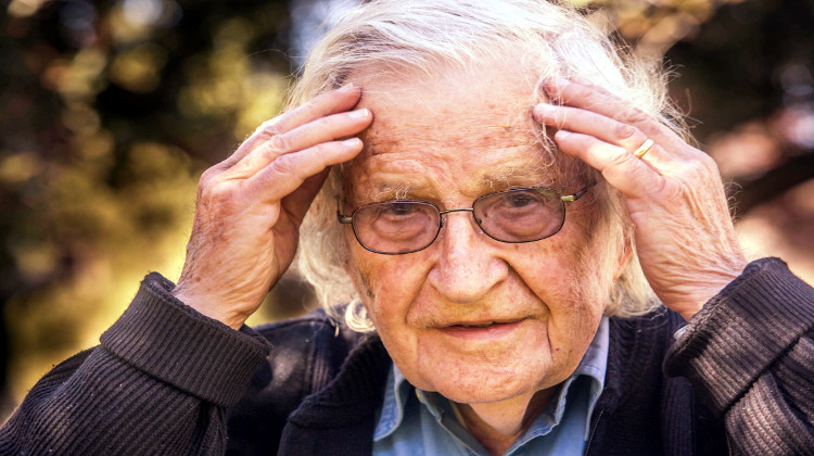 Noam Chomsky “La gente ya no cree en los hechos” | Corporación Latinoamericana Sur